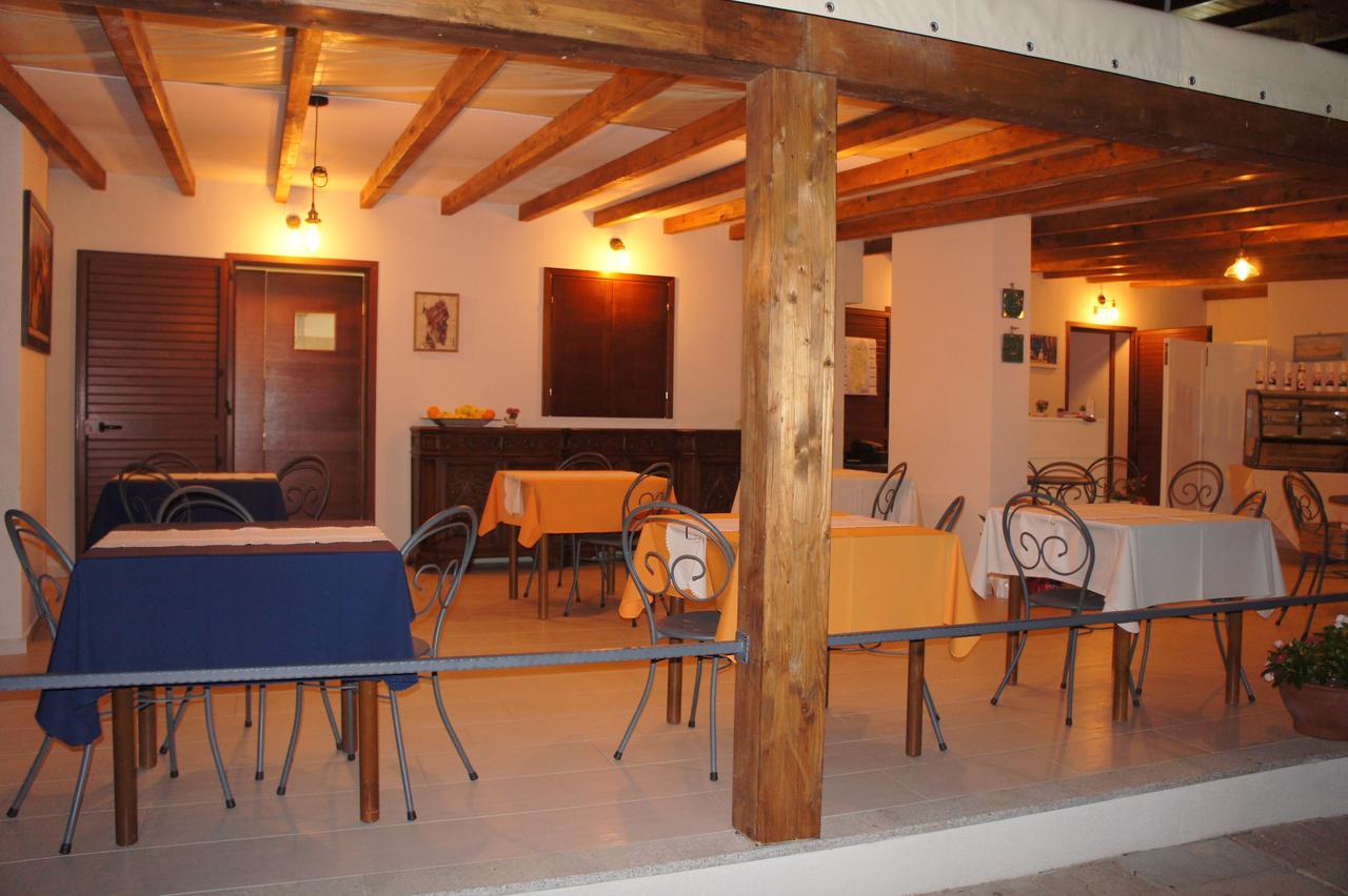 Bed and Breakfast Locanda Farorientale Санта-Лючія Екстер'єр фото